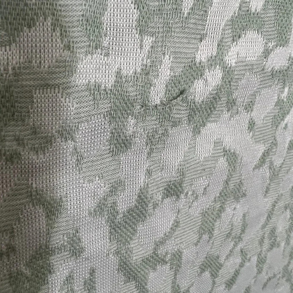 Apt 9 Green Shiny Mint Green Leopard Blouse Top Long Sleeve Size XS Animal Print - Picture 4 of 5